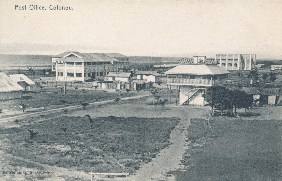 Benin,   Post Office Post Card