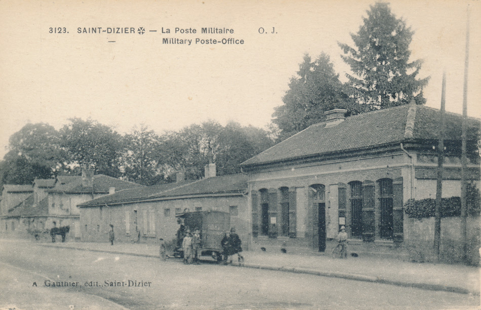 France, Saint Dizier  Post Office Post Card